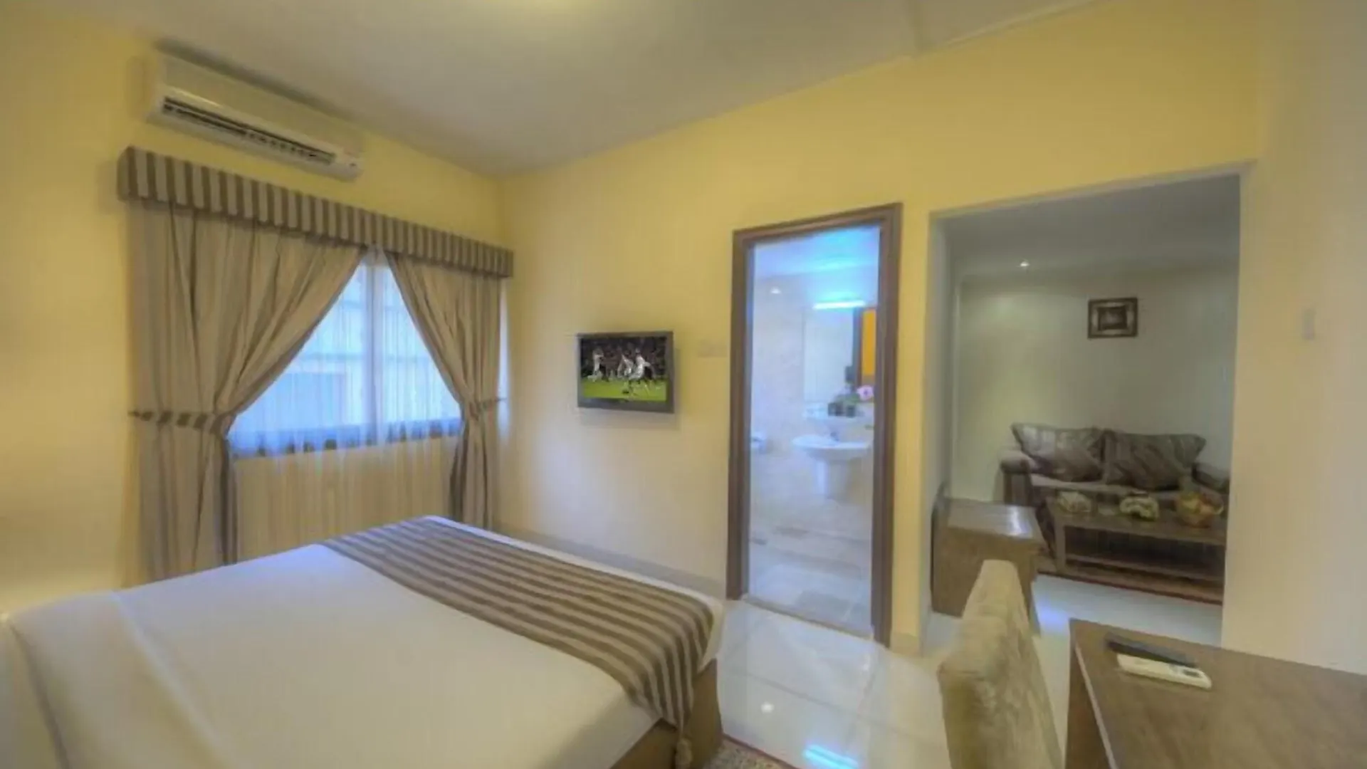 Hyde Park Hotel Dubaj 2*,