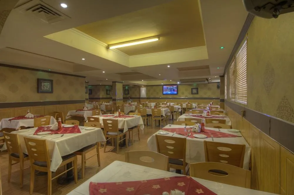Hyde Park Hotel Dubaj 2*,